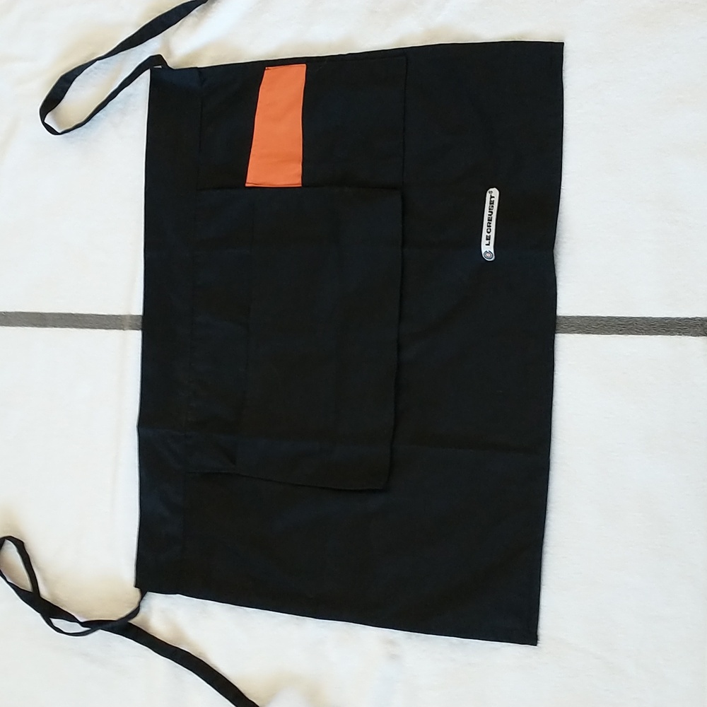 Rare Le Creuset Half Apron **Collectible Item** Never Used